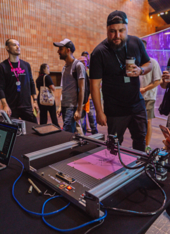 iDraw H A3 Pen Plotter Drawing Robot Pen Plotter Drawing Machine Writing Machine Signature Machine| UUNA TEK - UUNA TEK CO.,LIMITED