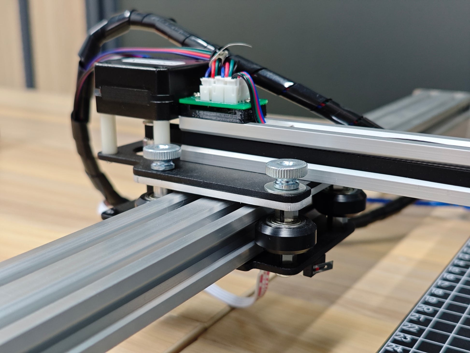 UUNA TEK® iDraw H Version Pen Plotter - A3 Size