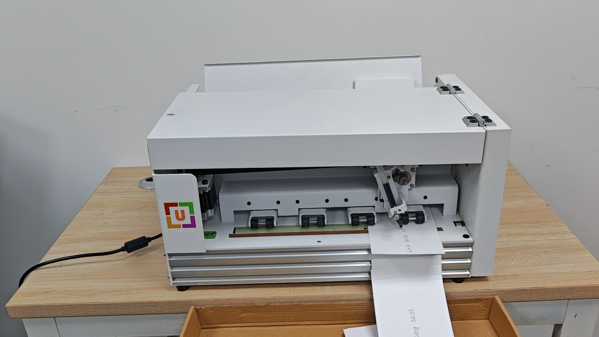 UUNA TEK® iAuto Plus - Machine d'écriture manuscrite avec chargeur/Machine de signature automatique/Machine d'écriture manuscrite pour lettres/Machine d'écriture automatique, écriture jusqu'à 210 lettres, 80 enveloppes à la fois