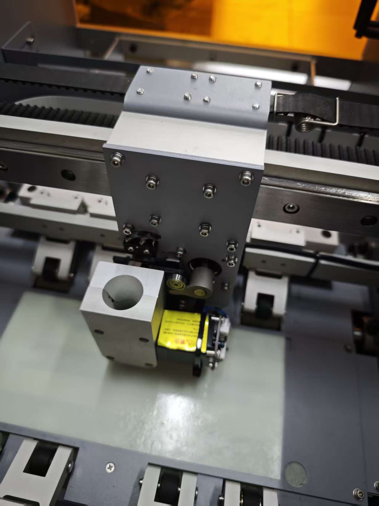 Série UUNA TEK® iAuto Premium – La machine d'écriture automatique la plus puissante au monde | Jusqu'à 2 400 lettres ou 700 enveloppes par chargement | Modèles Premium et Premium Ultra