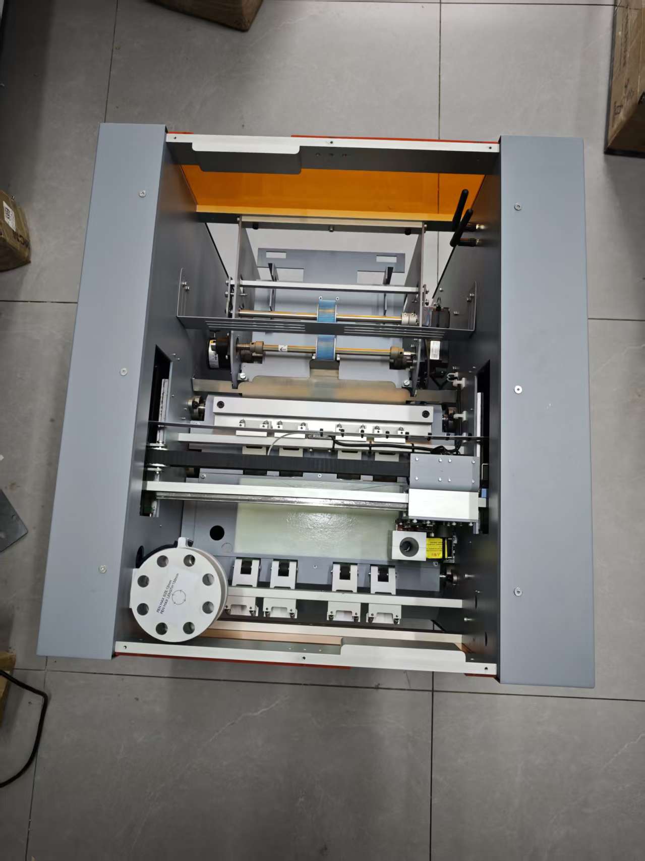 Série UUNA TEK® iAuto Premium – La machine d'écriture automatique la plus puissante au monde | Jusqu'à 2 400 lettres ou 700 enveloppes par chargement | Modèles Premium et Premium Ultra