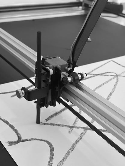 UUNA TEK ArtStation 2436 | Trazador artístico de gran formato y sistema de producción de arte generativo de calidad institucional (36” × 24”)